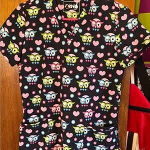 Revel Woman’s Scrub Top
